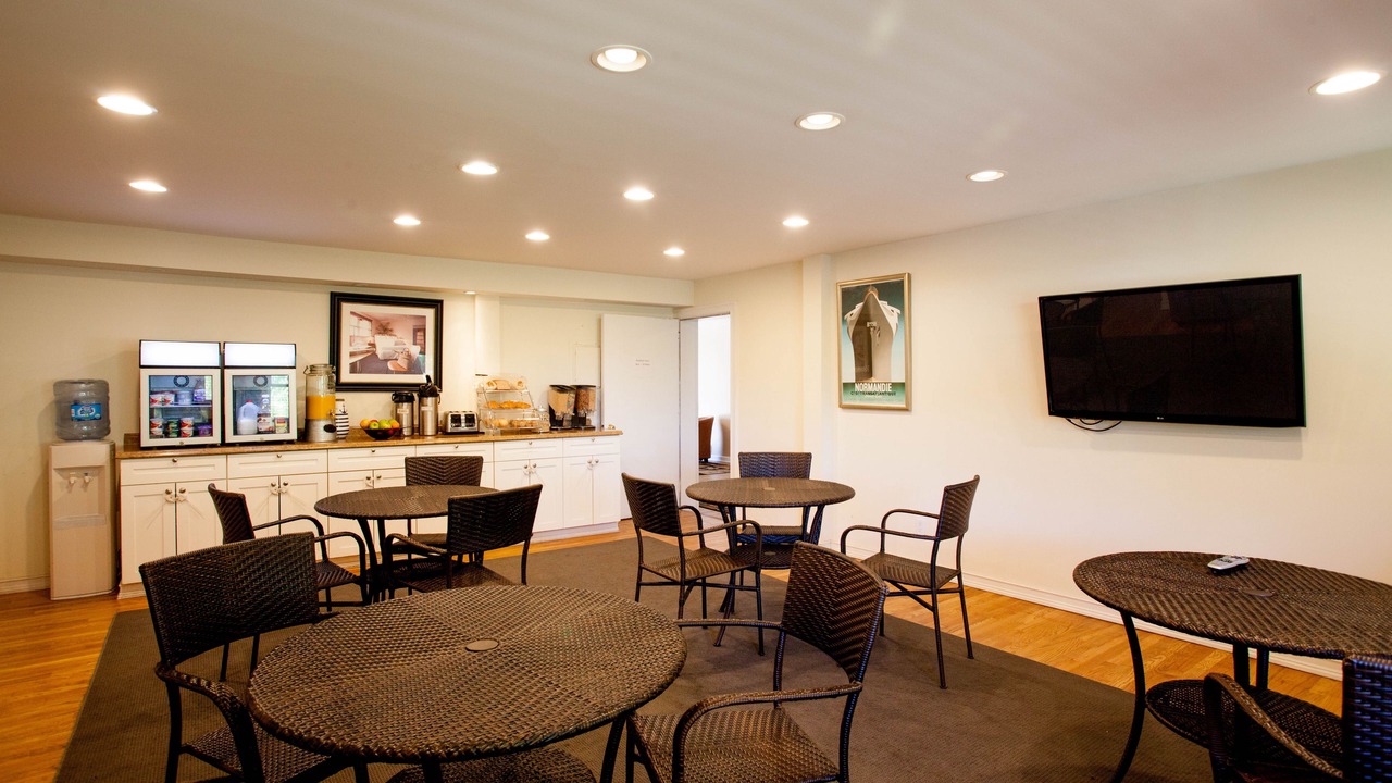 Photo of Others in Tuckahoe