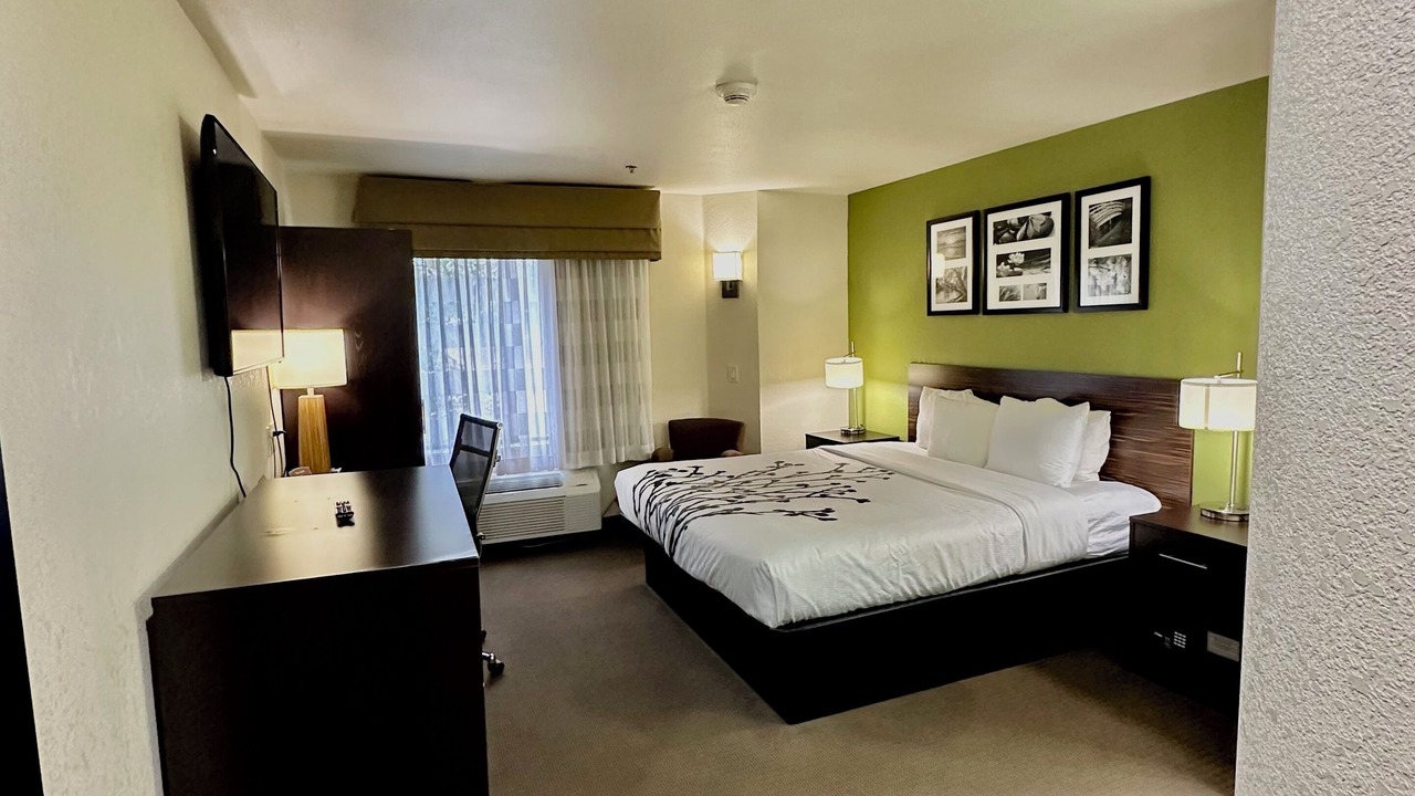 Photo of Bedroom in Tulsa