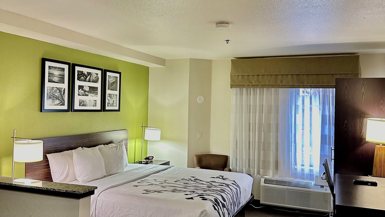 Photo of Bedroom in Tulsa