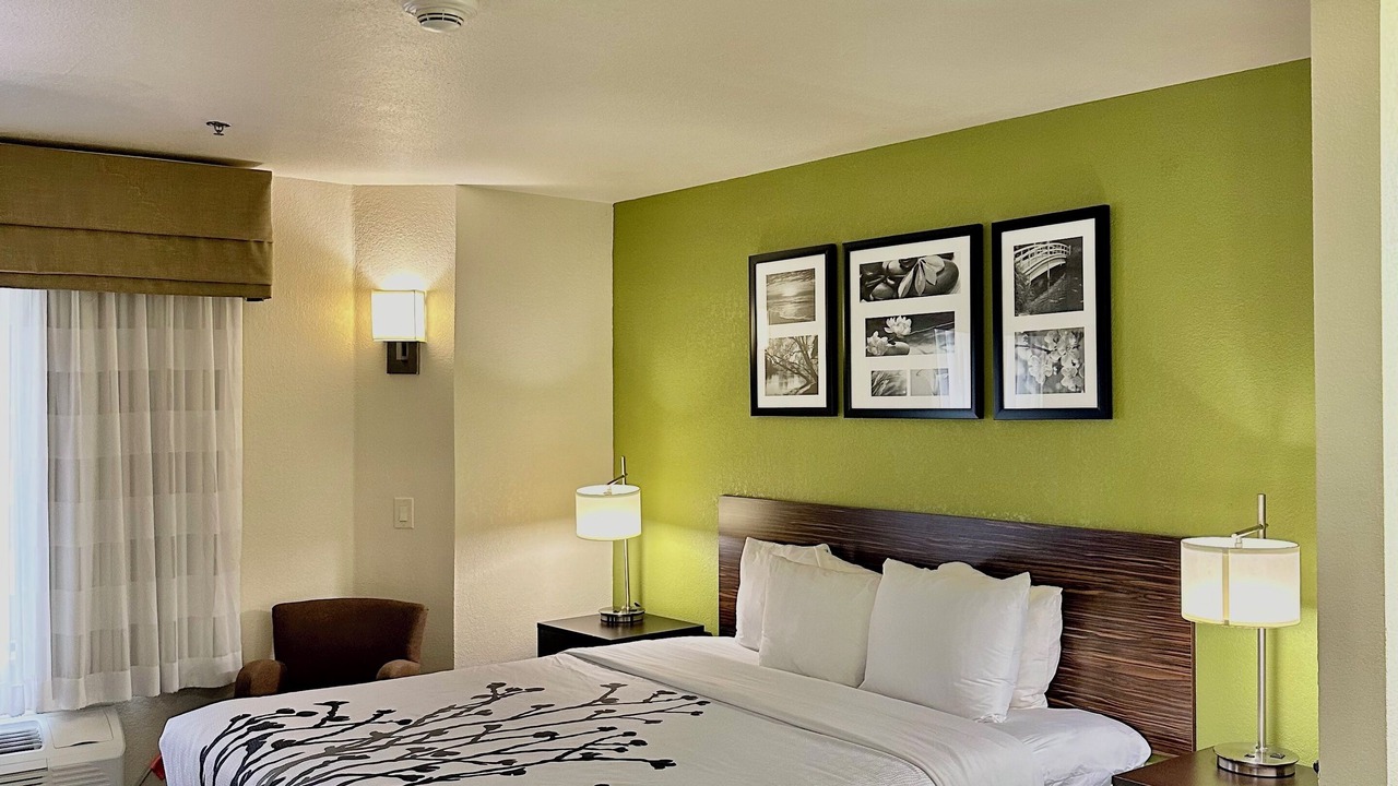 Photo of Bedroom in Tulsa