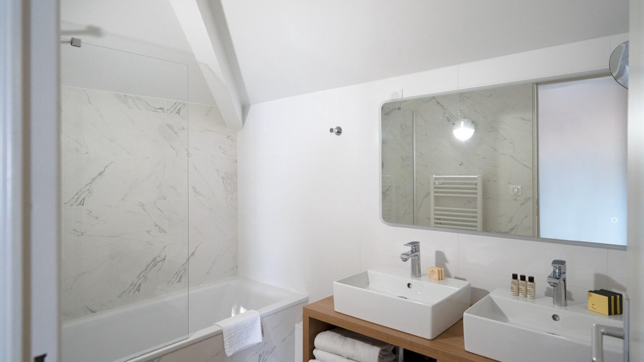 Photo of Bathroom in Biarritz City Centre