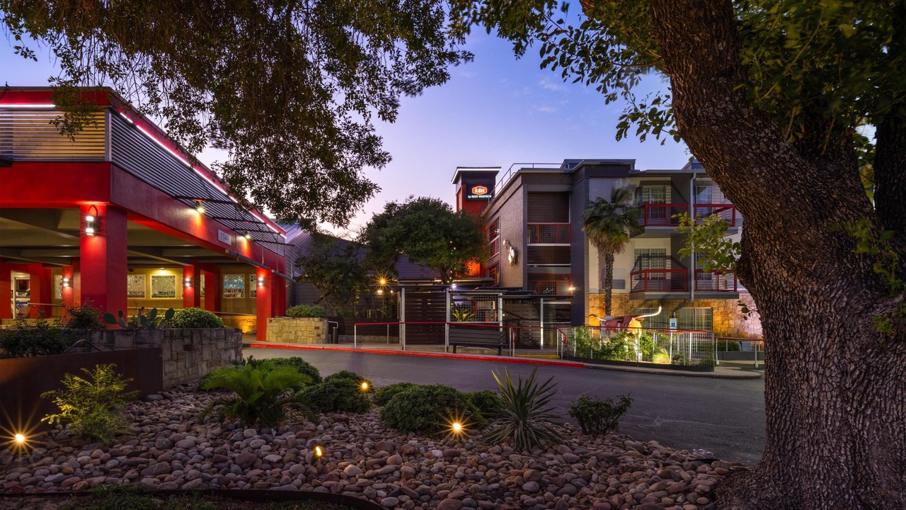 Photo of Outdoor in Greater South River City