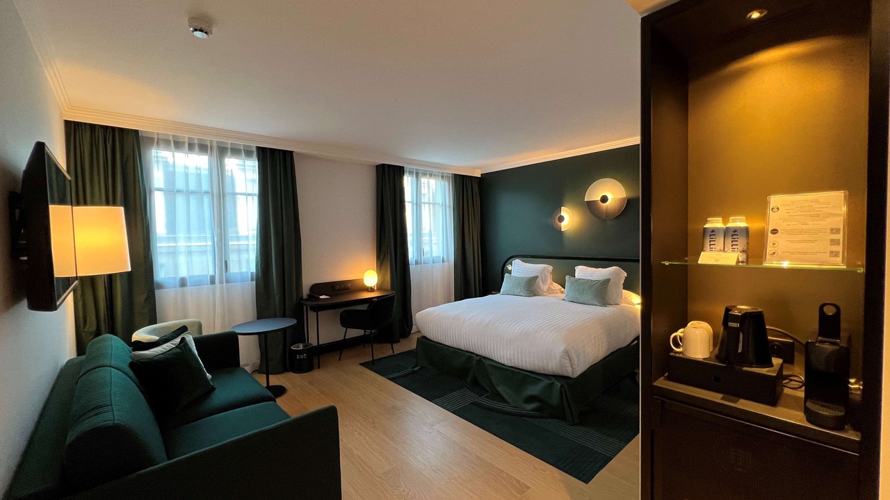 Photo of Bedroom in Saint Nicolas - Charles III - Ville vieille - Trois Maisons - Leopold