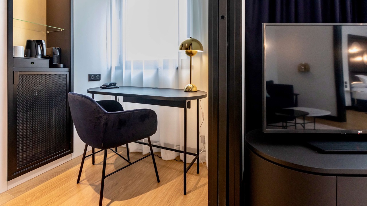 Photo of Bedroom in Saint Nicolas - Charles III - Ville vieille - Trois Maisons - Leopold