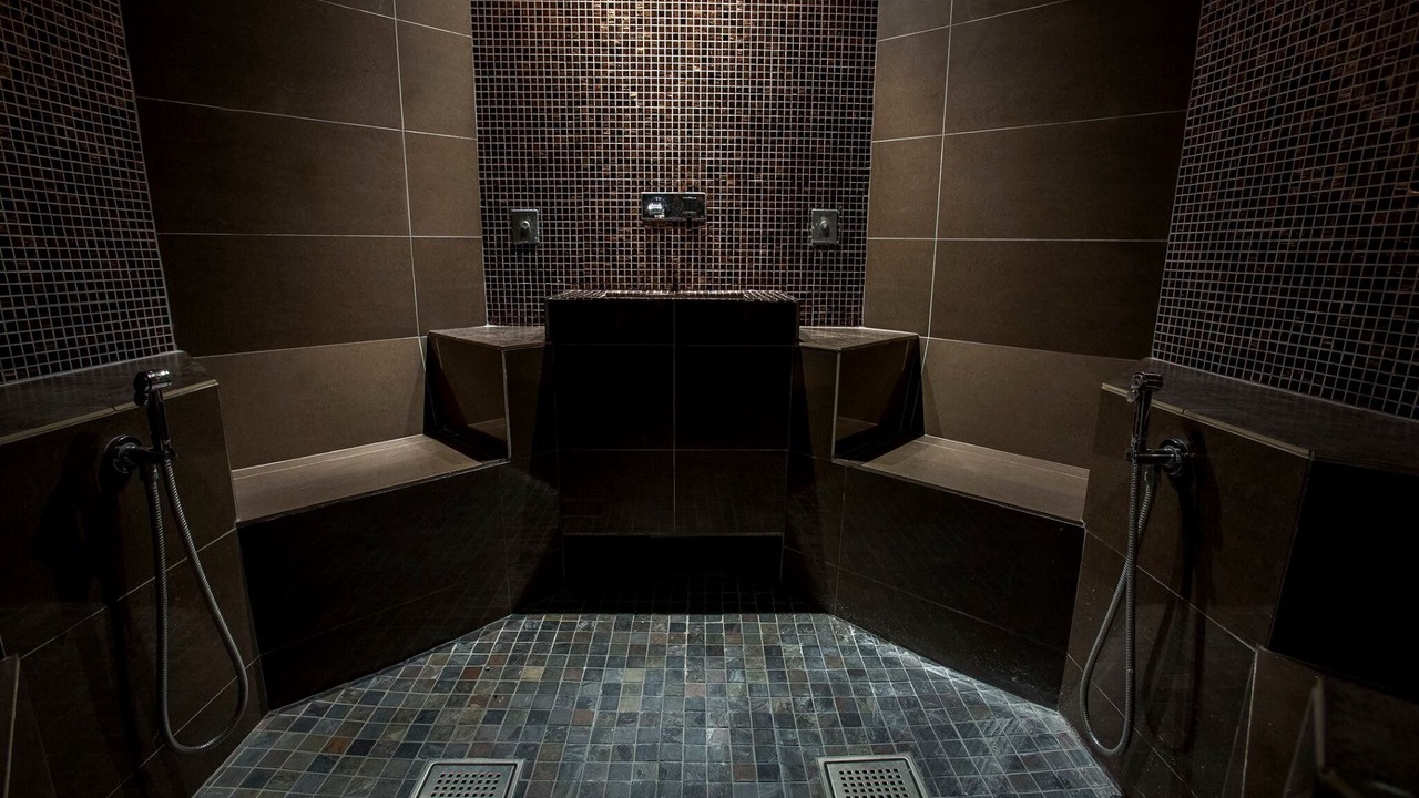 Photo of Others in Thornton Hough