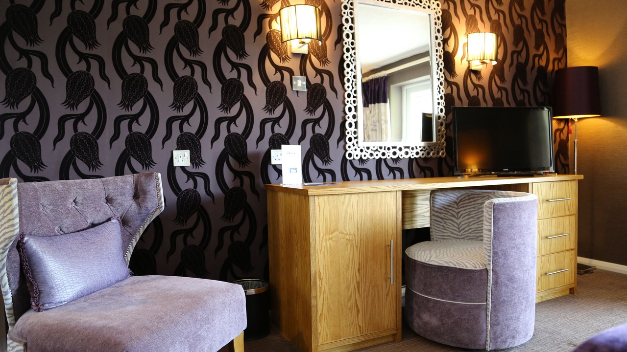 Photo of Bedroom in Thornton Hough