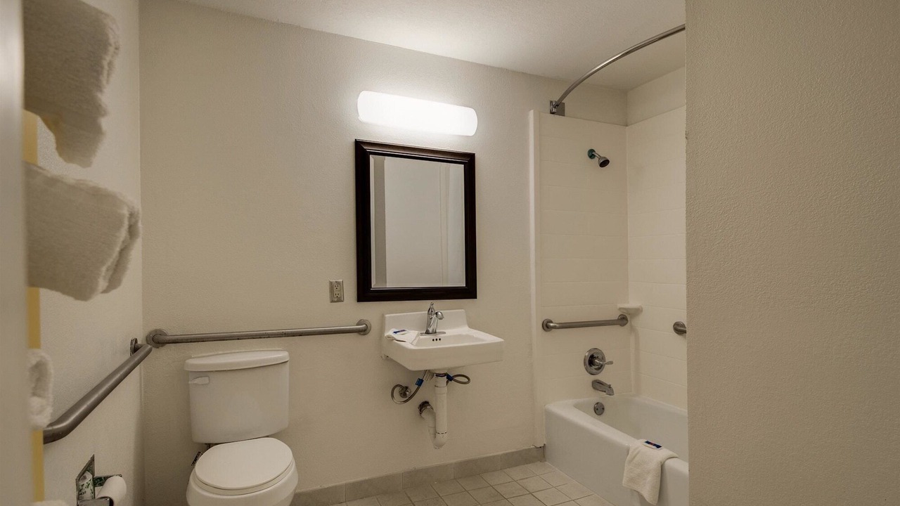 Photo of Bathroom in Jennings