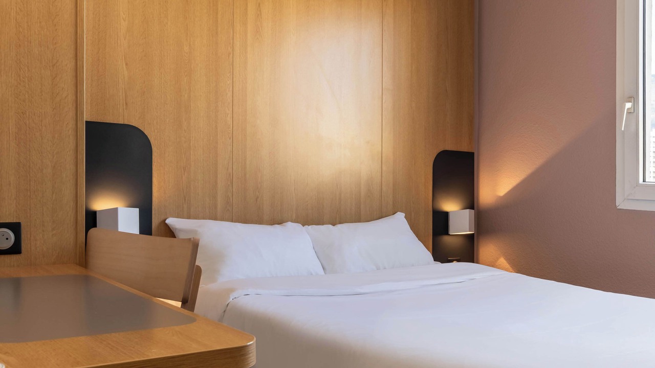 Photo of Bedroom in Secteur 4