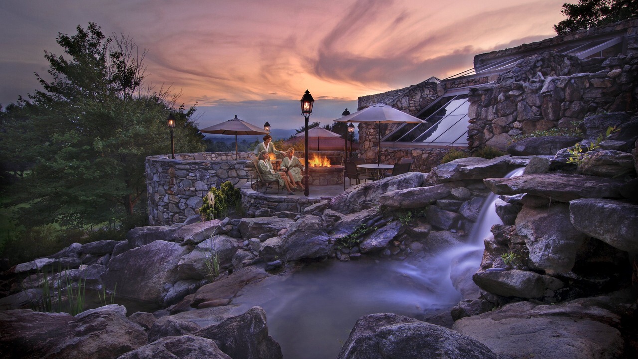 Photo of Bedroom in Grove Park- Sunset