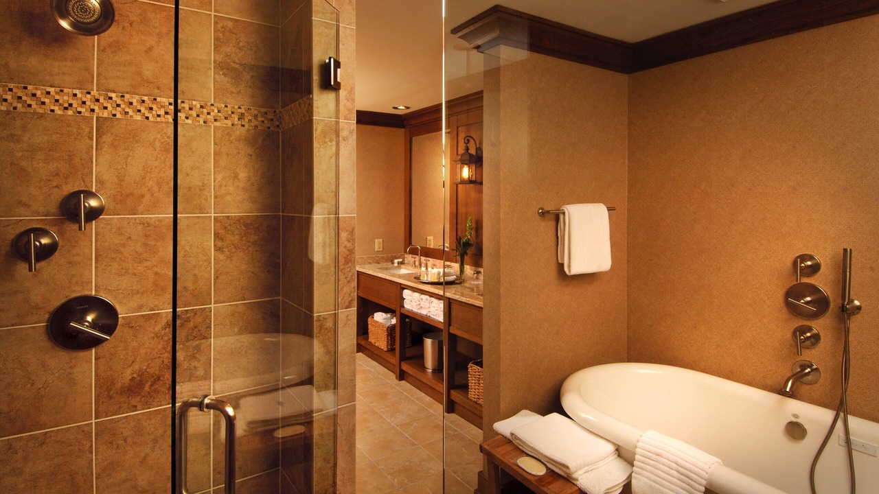 Photo of Bathroom in Grove Park- Sunset