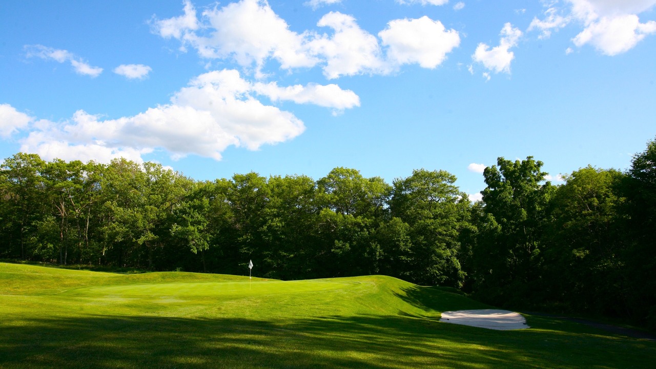 Photo of Others in Skytop