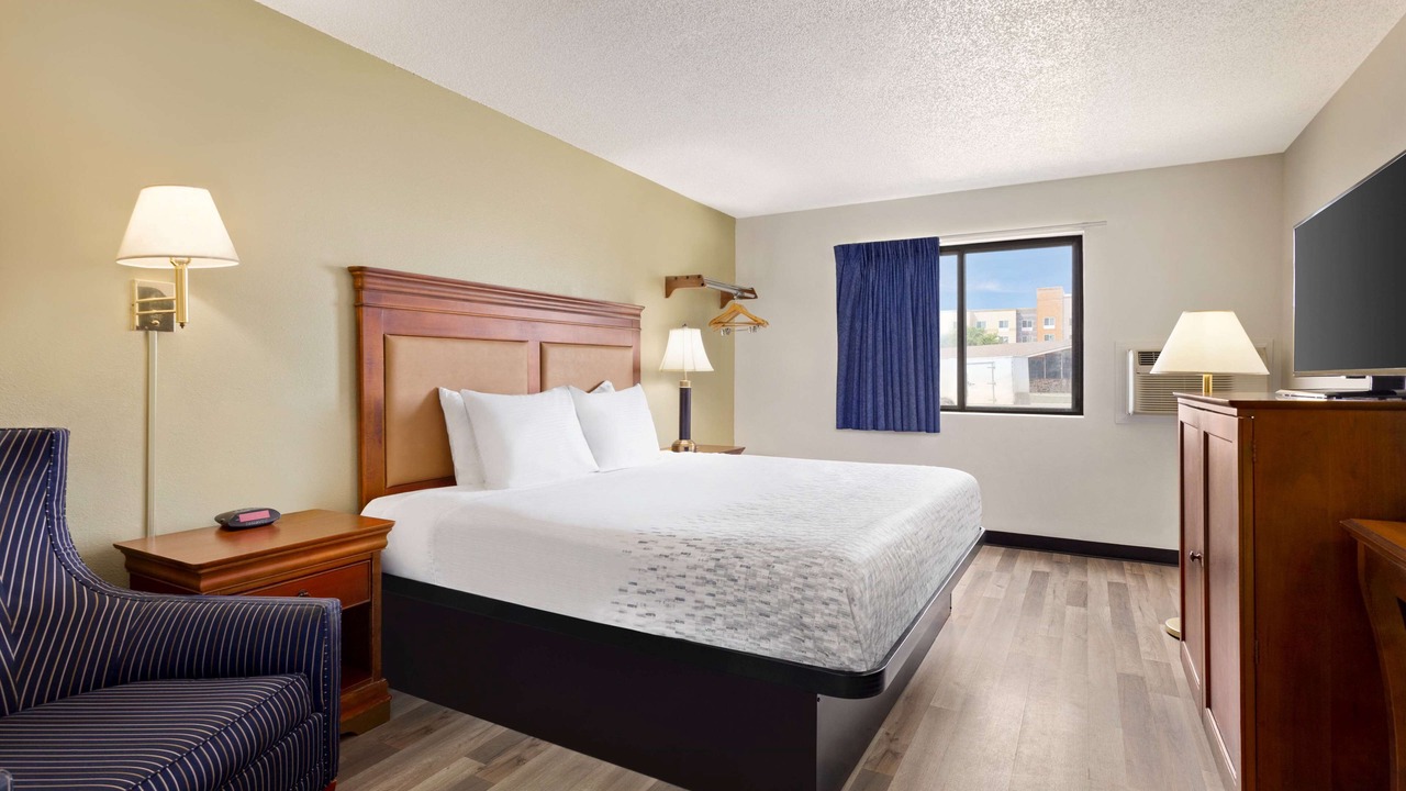 Photo of Bedroom in Hutchinson