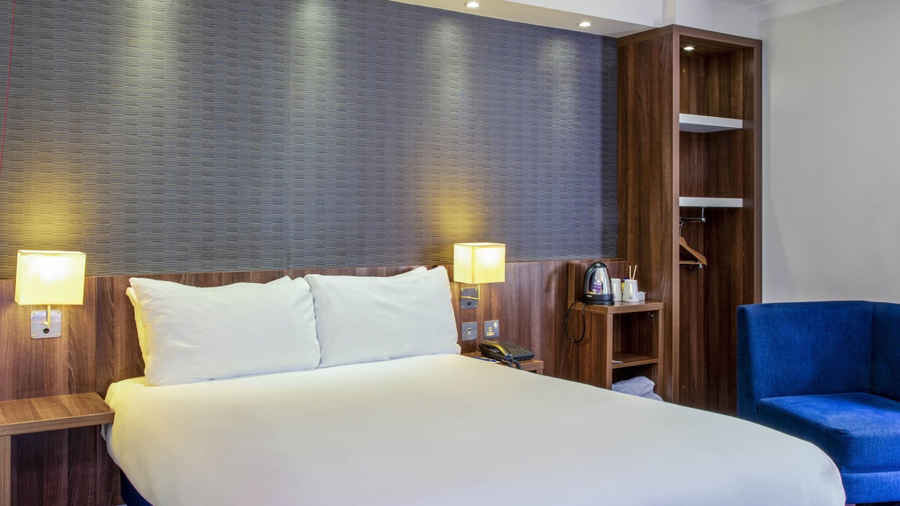 Photo of Bedroom in Huntington