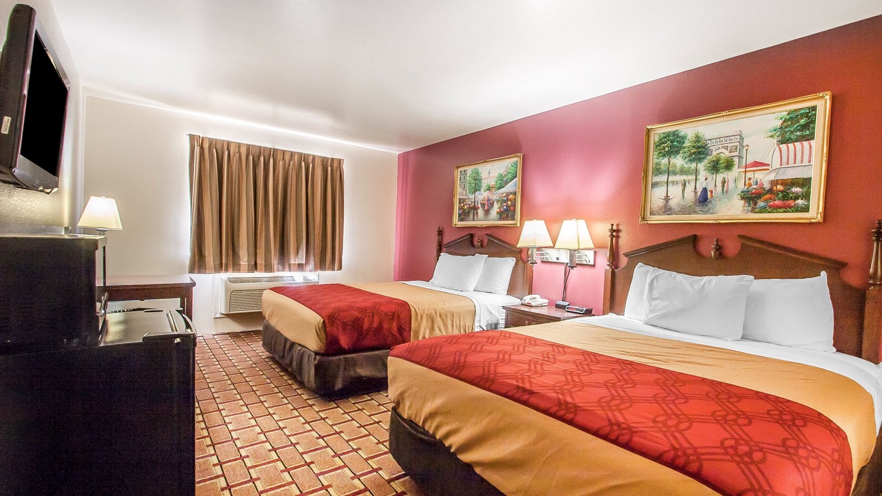 Photo of Bedroom in Dexter