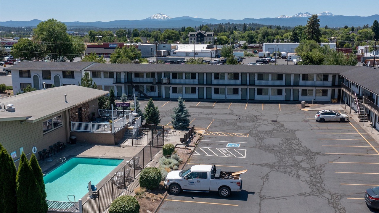 Photo of Others in Larkspur