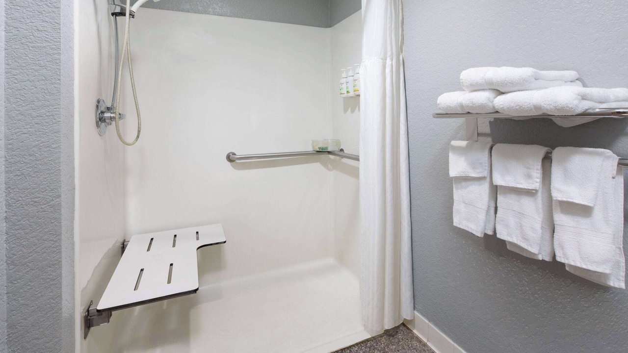 Photo of Bathroom in Grinnell