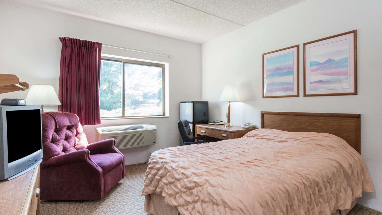 Photo of Bedroom in Conning Towers Nautilus Park