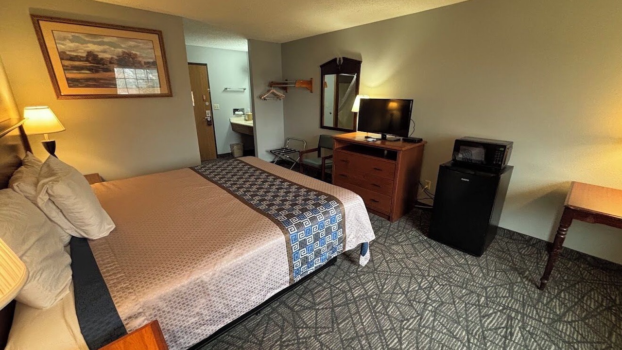 Photo of Bedroom in Winterset