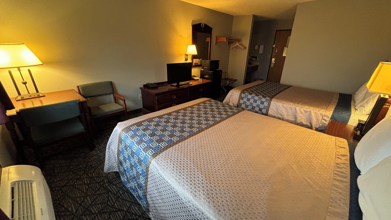 Photo of Bedroom in Winterset