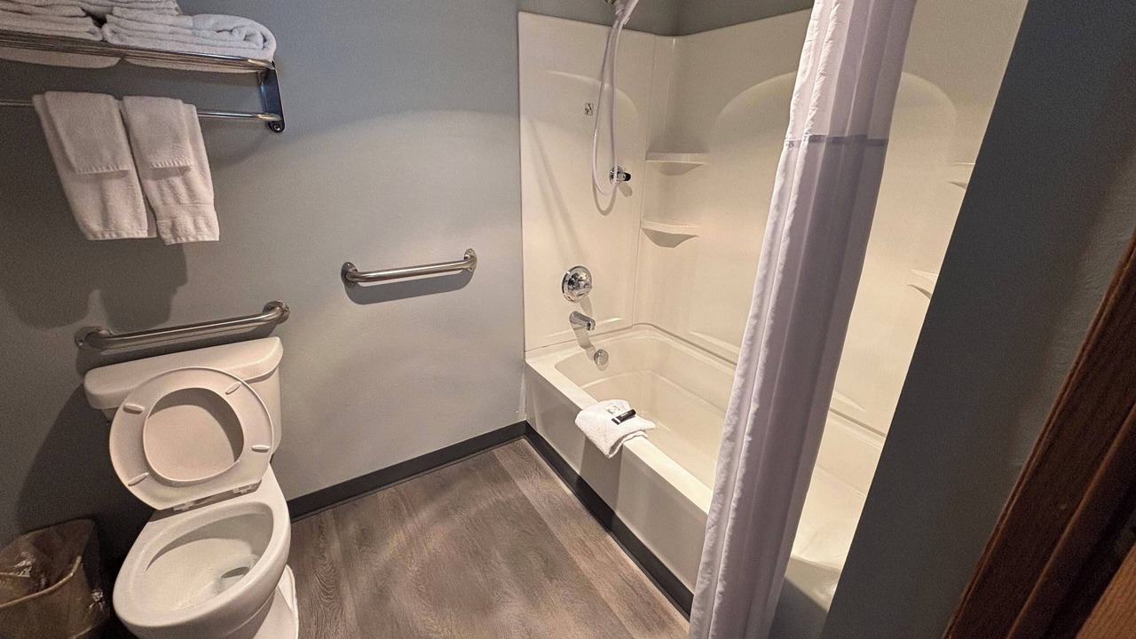 Photo of Bathroom in Winterset