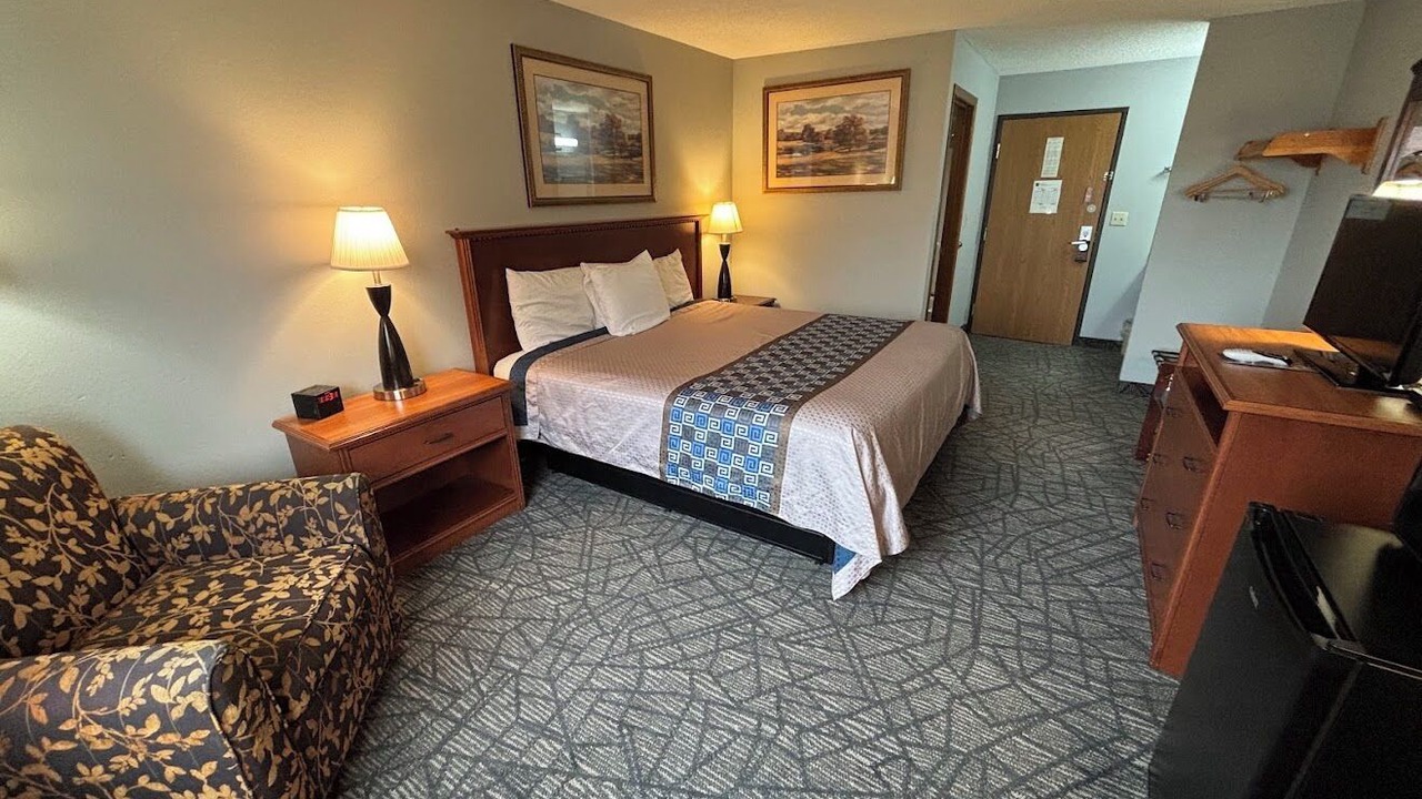 Photo of Bedroom in Winterset