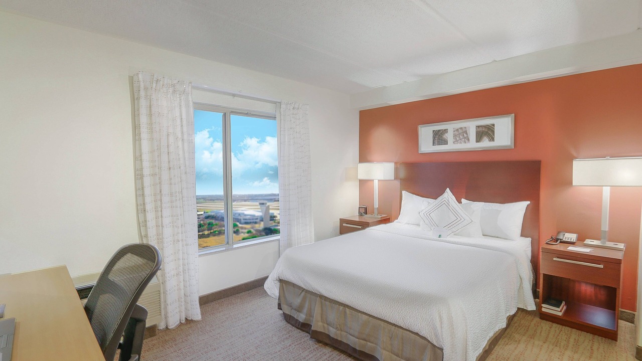 Photo of Bedroom in Tarrant County