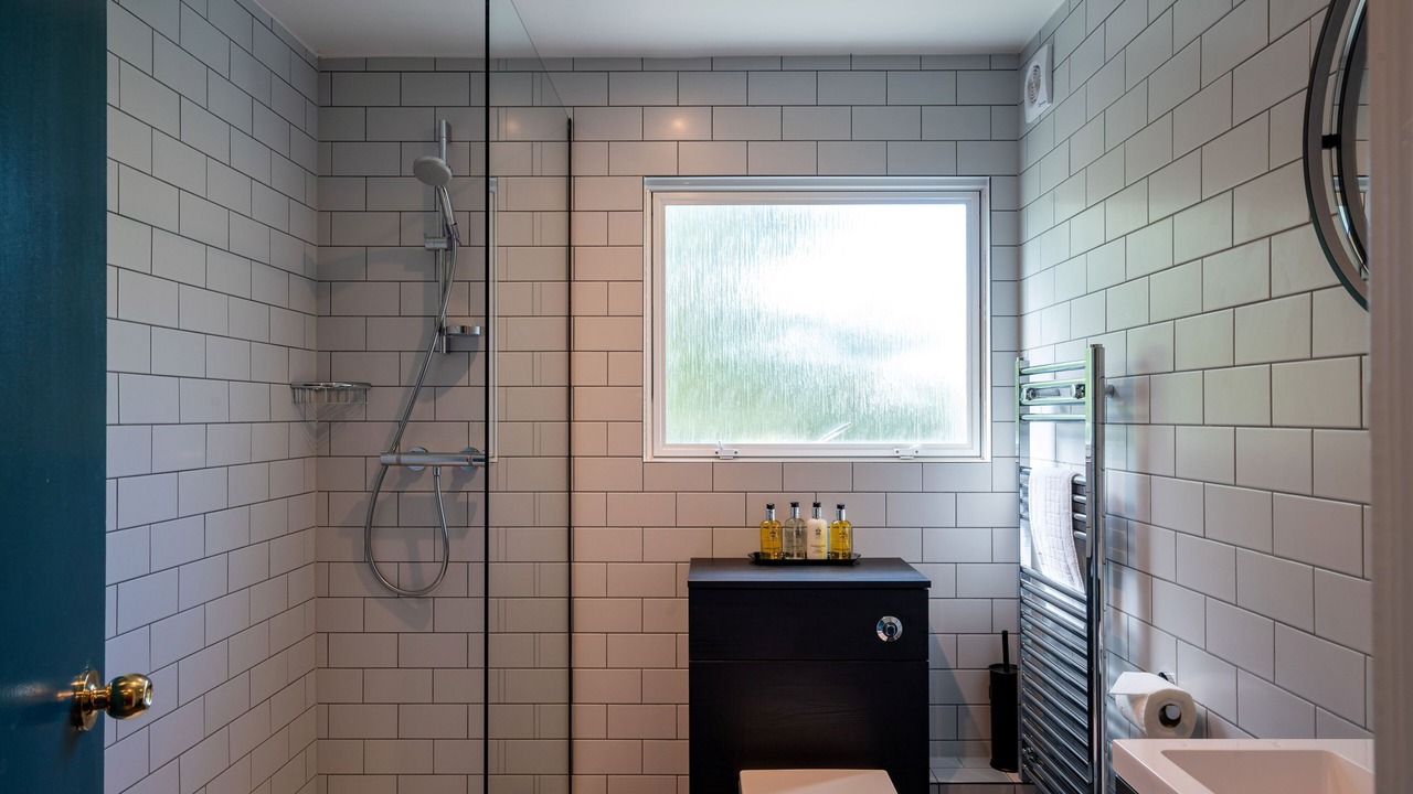 Photo of Others in Kennington