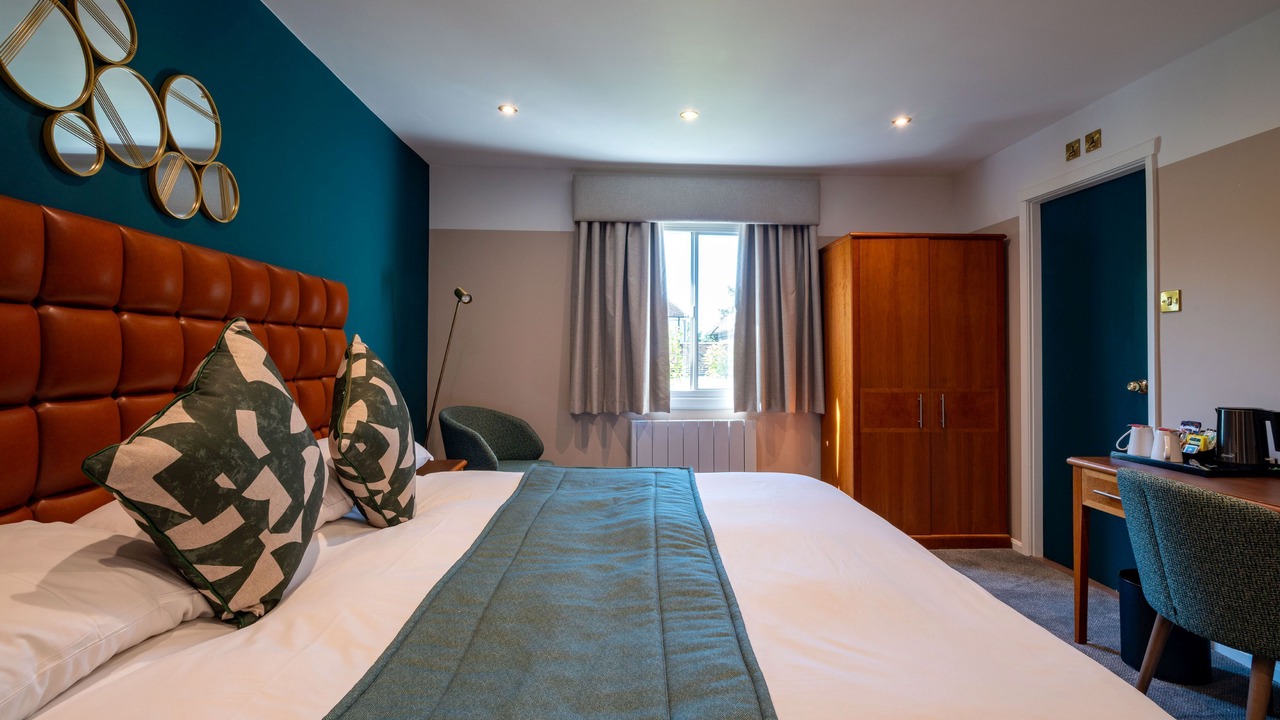 Photo of Others in Kennington