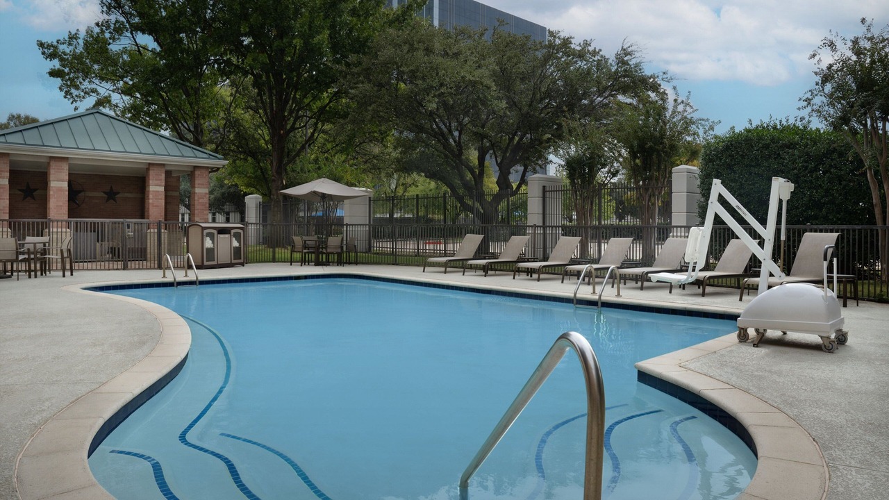 Photo of Outdoor in Addison