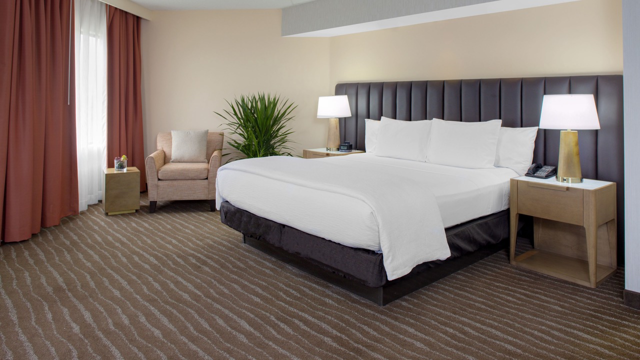 Photo of Bedroom in Paradise Valley Village