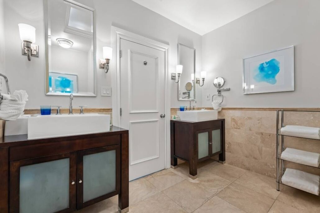 Photo of Bathroom in Central Beach