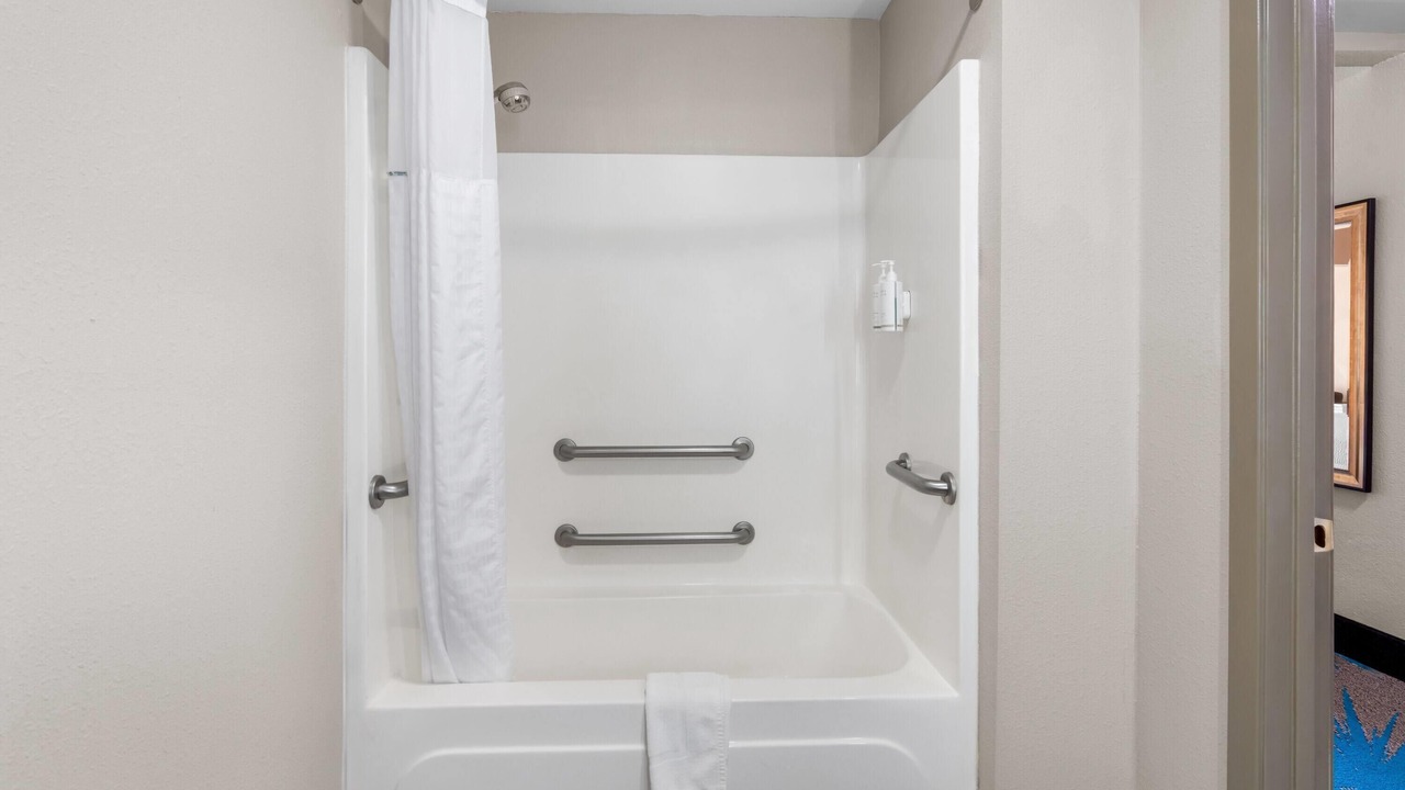 Photo of Bathroom in Tougaloo