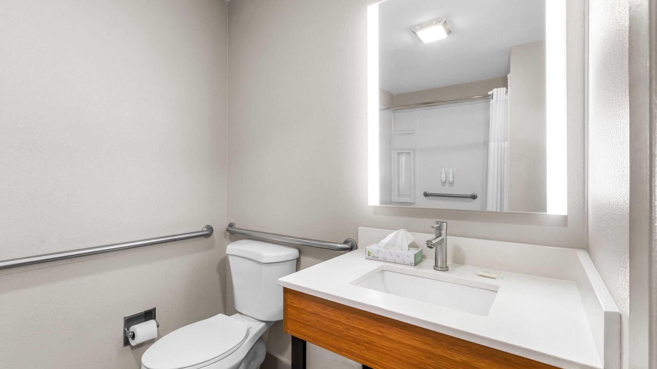 Photo of Bathroom in Tougaloo