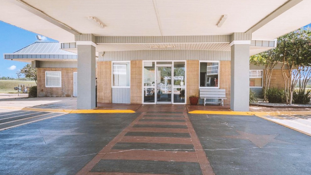 Photo of Outdoor in Beeville