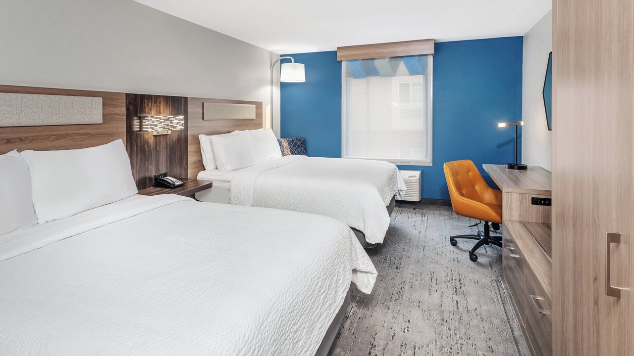 Photo of Bedroom in Normal