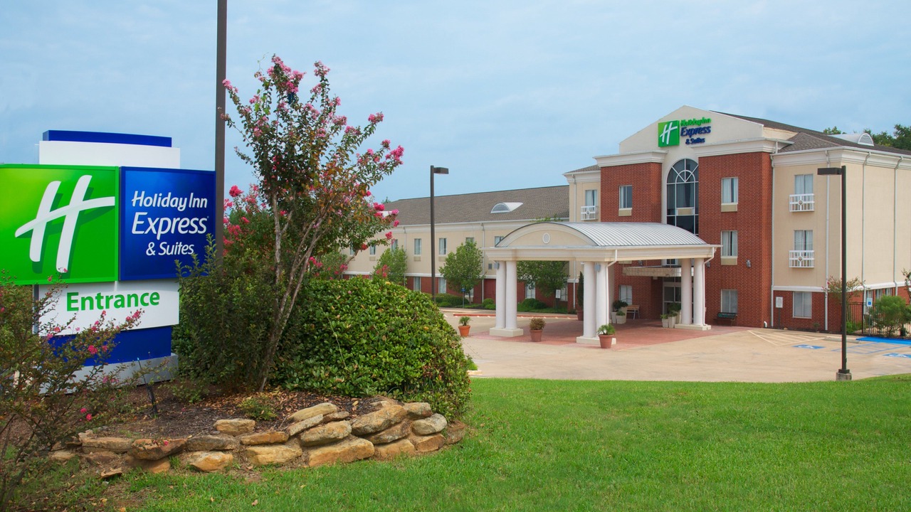 Photo of Buildings in Livingston