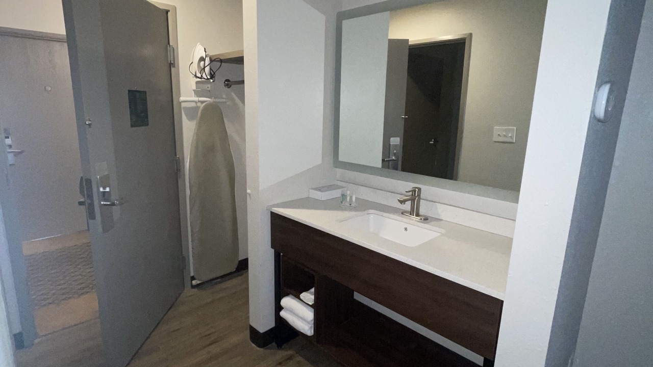 Photo of Bathroom in Dillard