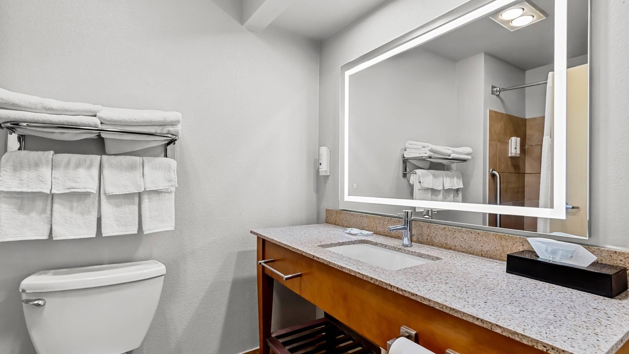 Photo of Bedroom in Hollywood Park
