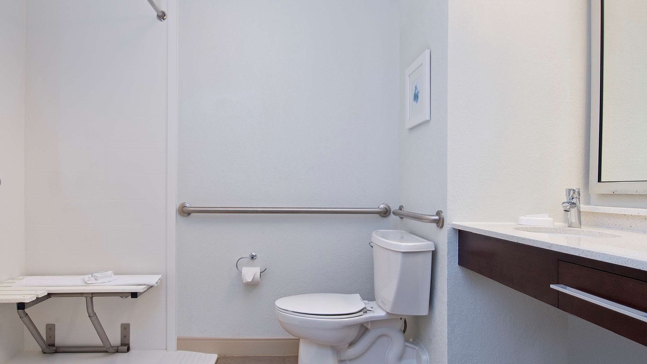 Photo of Bathroom in Naples