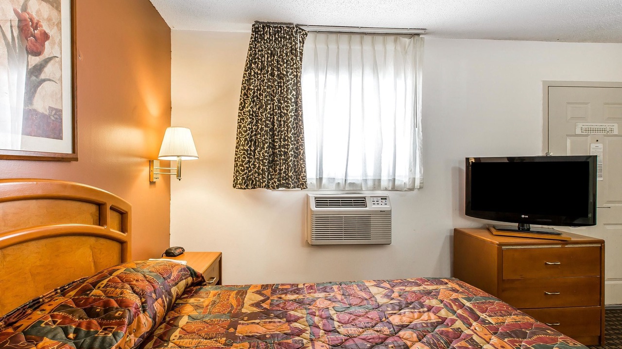 Photo of Bedroom in Windsor Forest