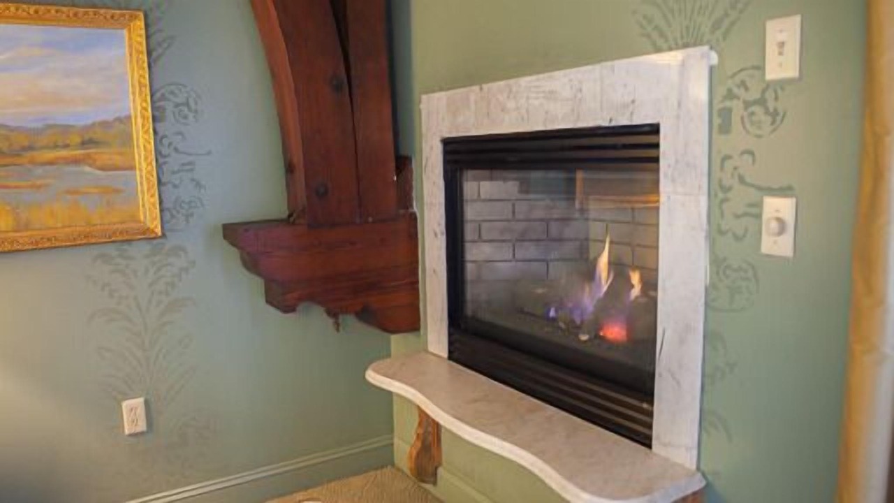 Photo of Others in Sandwich