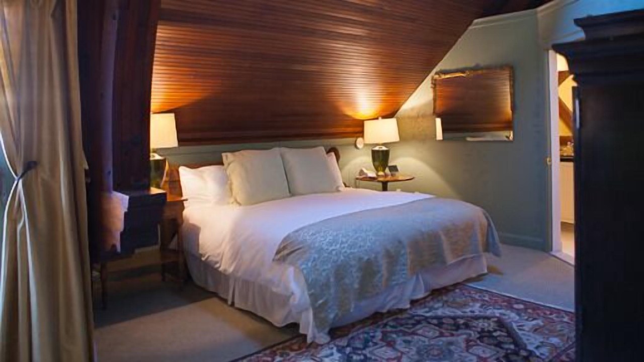 Photo of Others in Sandwich