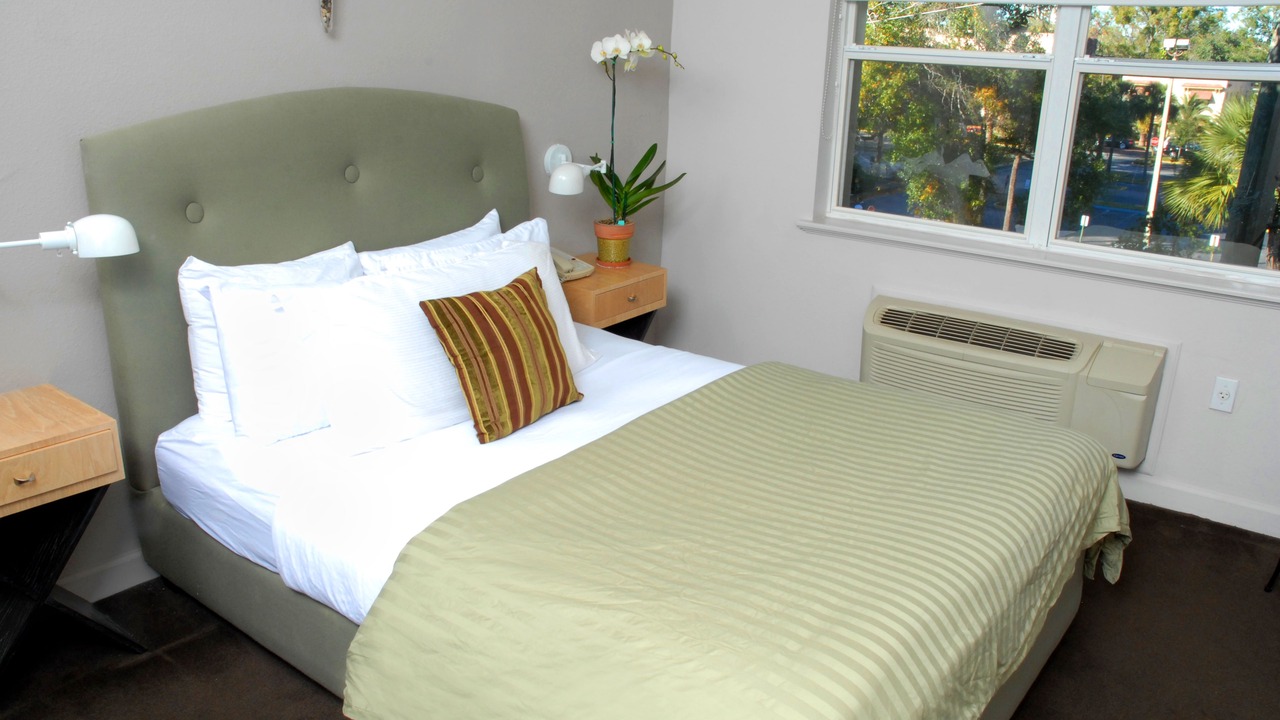 Photo of Bedroom in South Eola