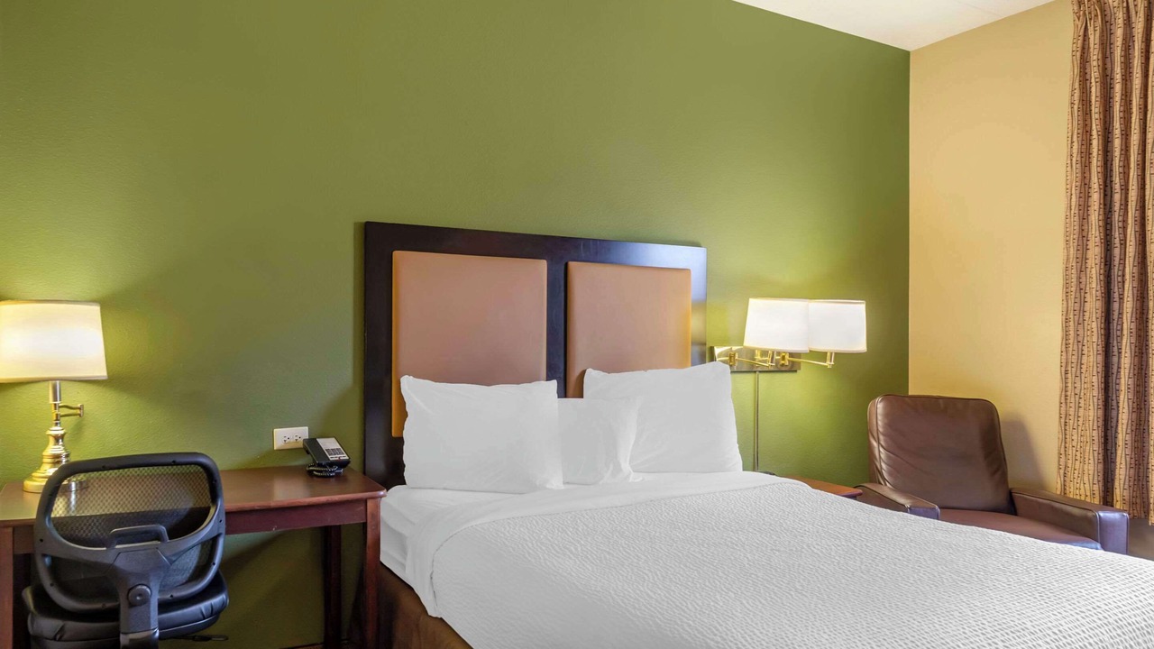 Photo of Bedroom in Hillside