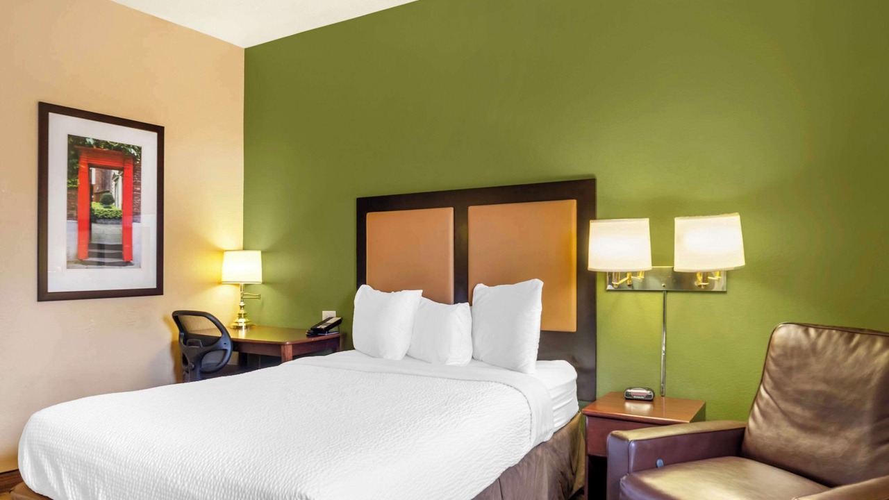 Photo of Bedroom in Hillside