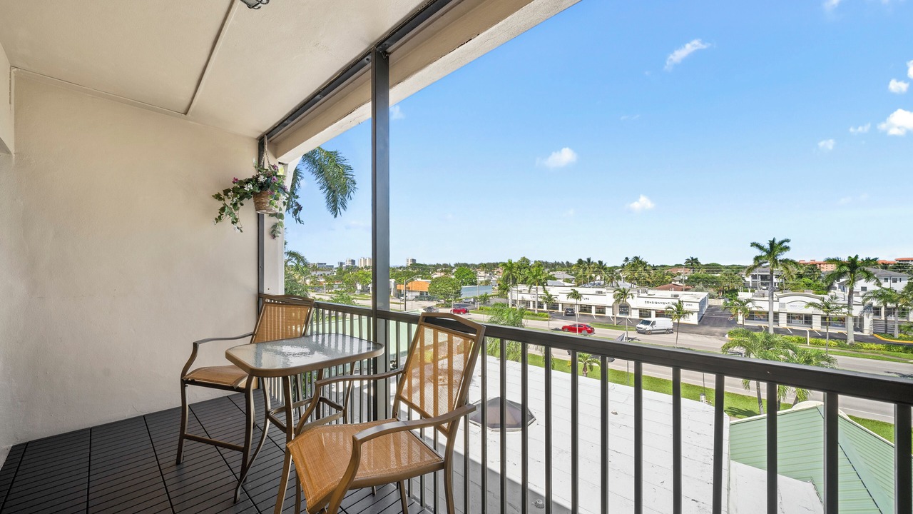 Photo of Patio Balcony in East Boca Raton