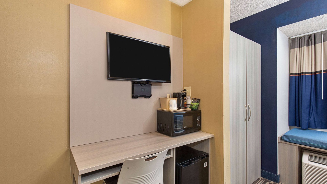 Photo of Bedroom in Dry Ridge