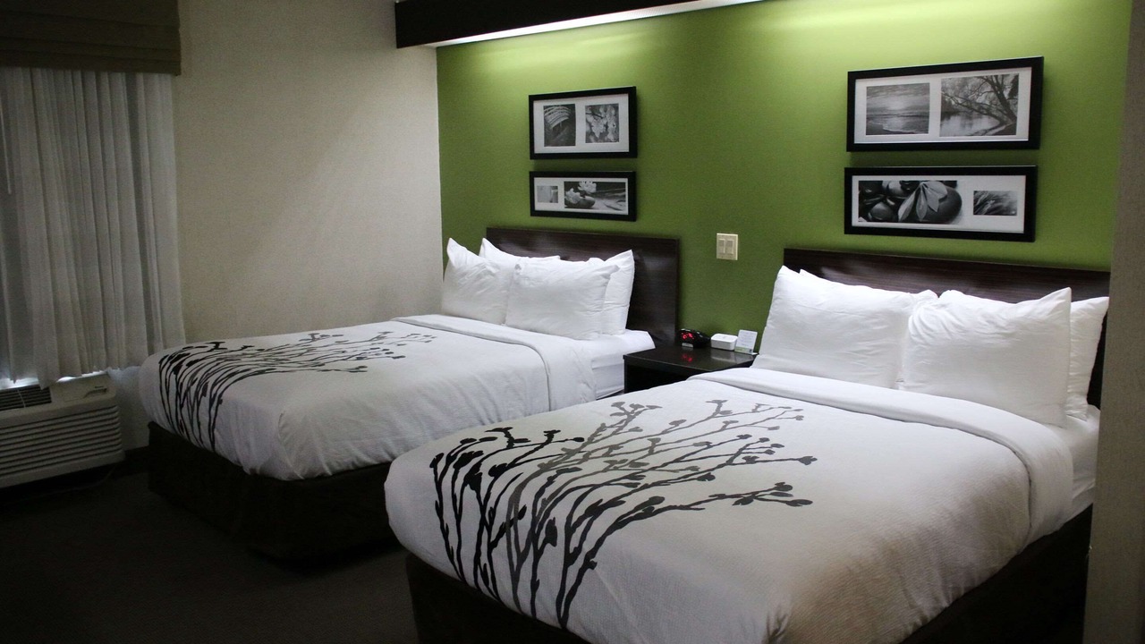 Photo of Bedroom in Lake Bluff