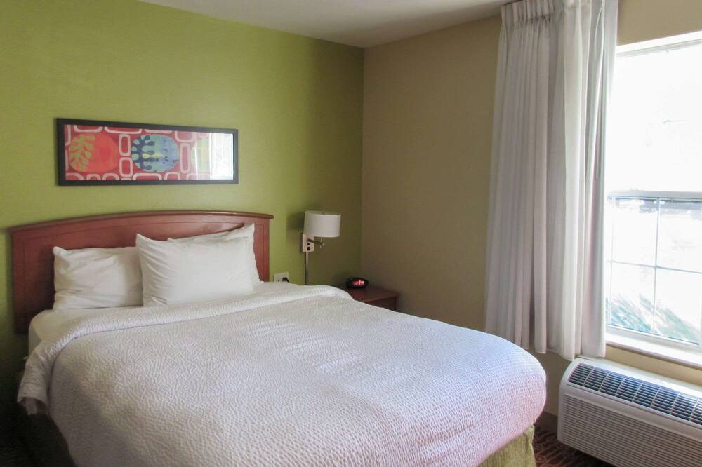 Photo of Bedroom in Crosswoods