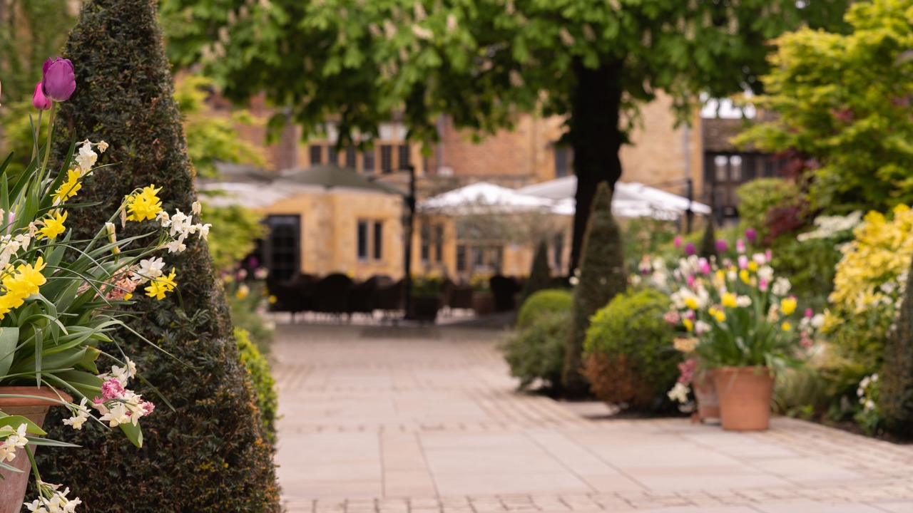 Photo of Outdoor in Broadway